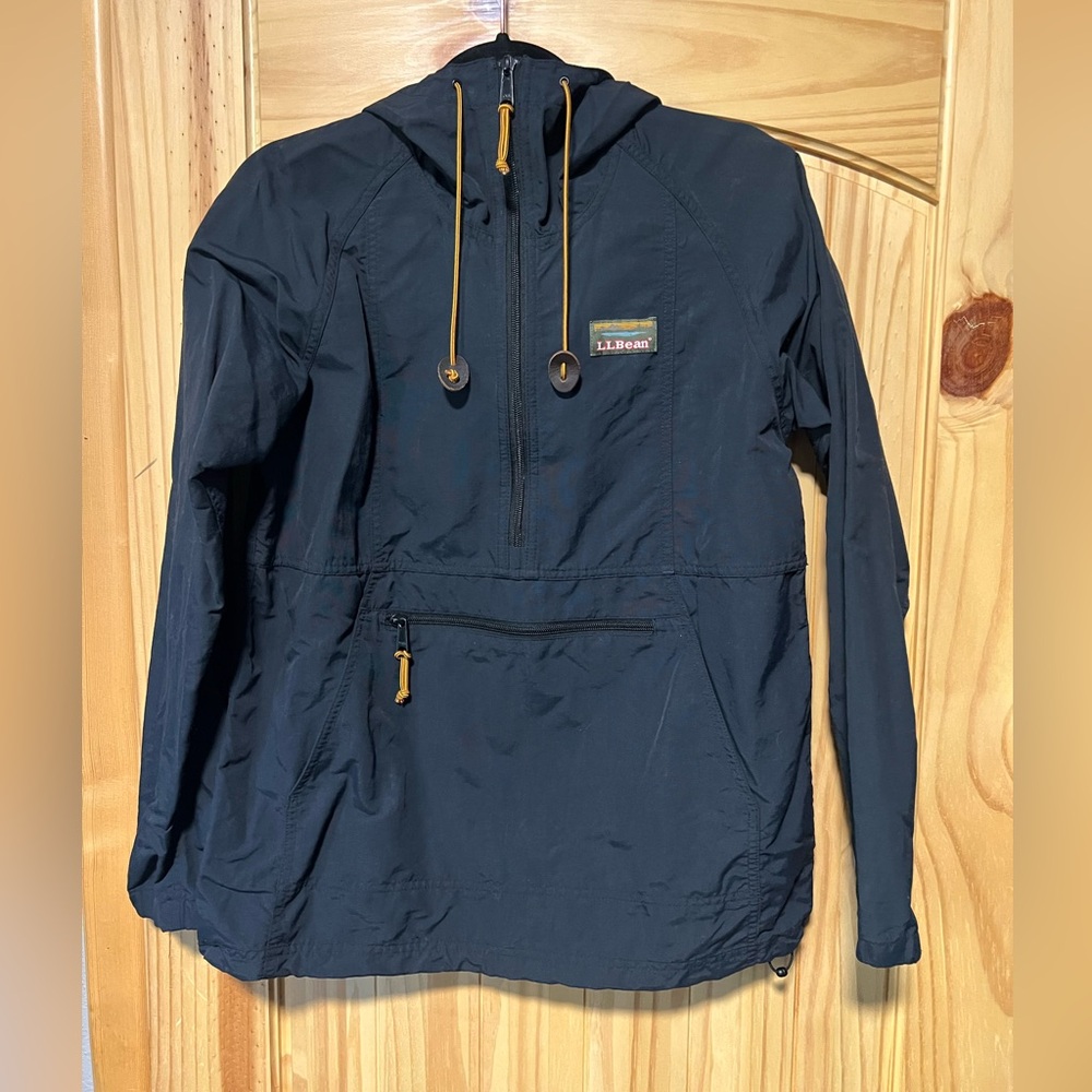 L.L. BEAN Mountain Classic Anorak Windbreaker size XS regular women’s